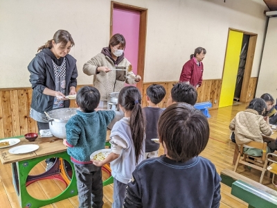 LINE_ALBUM_202536　カレーパーティー！_250309_36